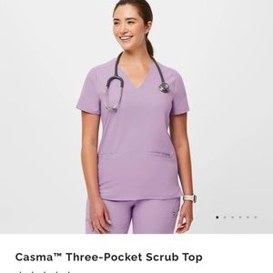 Figs scrub top lavender dew